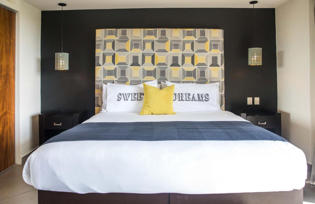 Honey B Suites Playa del Carmen Exterior photo