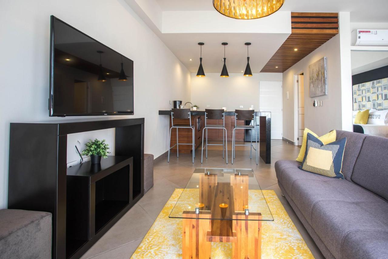 Honey B Suites Playa del Carmen Exterior photo