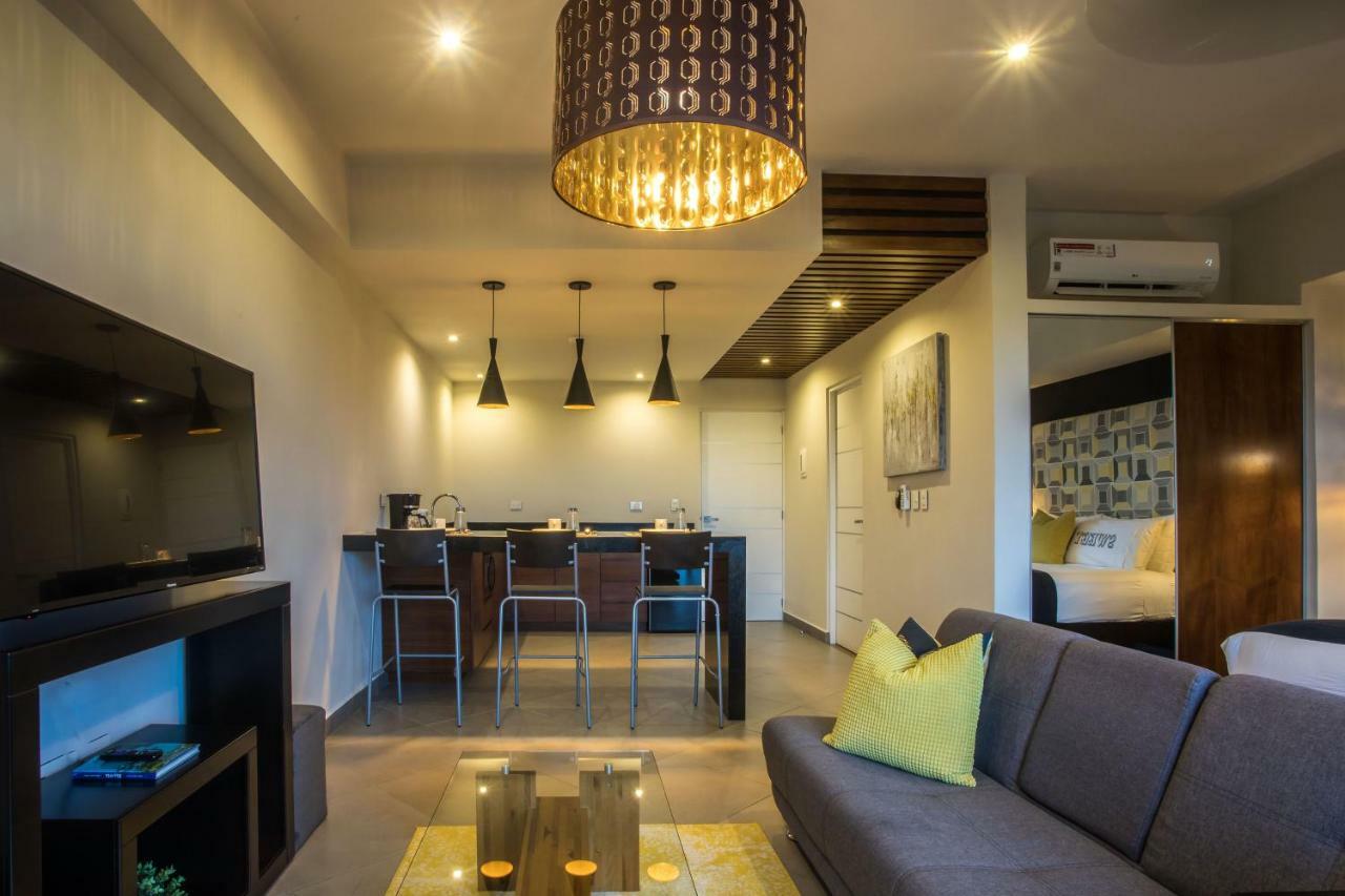 Honey B Suites Playa del Carmen Exterior photo