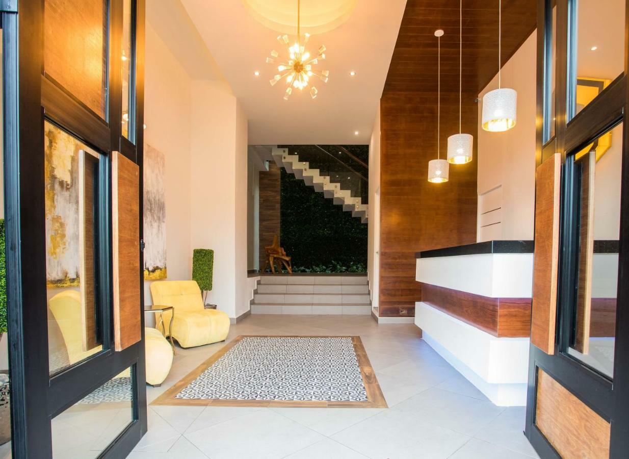 Honey B Suites Playa del Carmen Exterior photo
