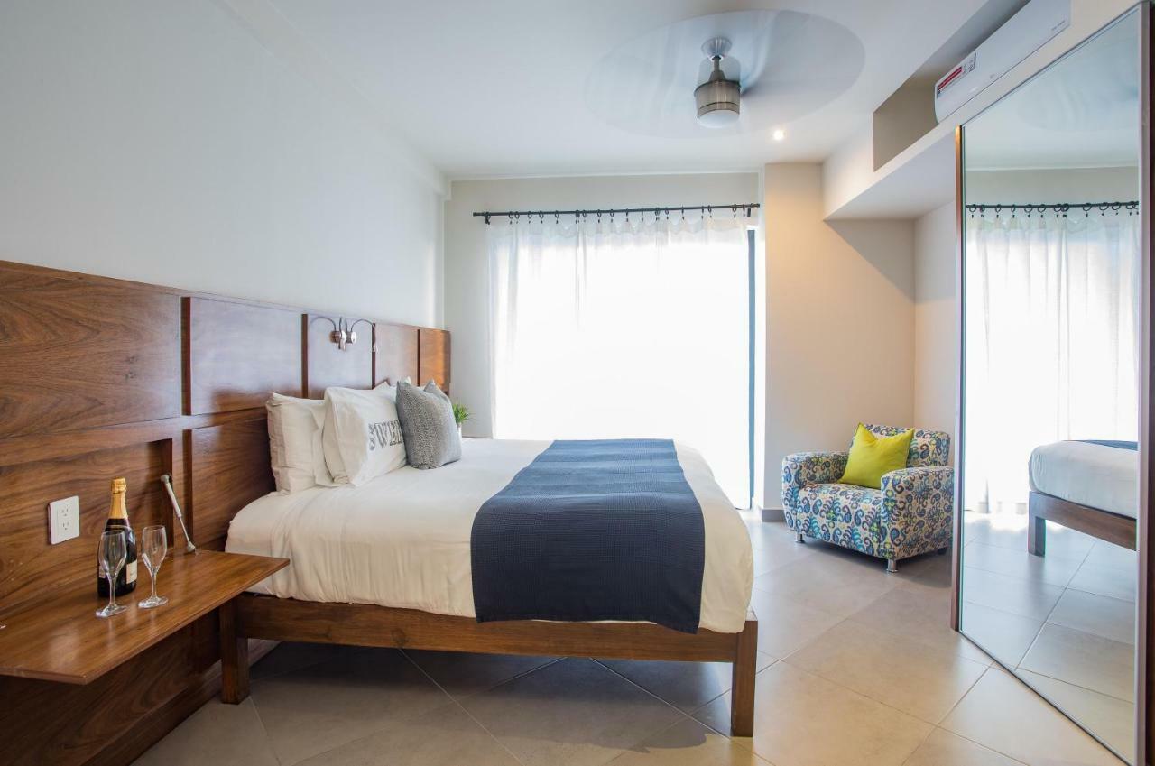 Honey B Suites Playa del Carmen Exterior photo