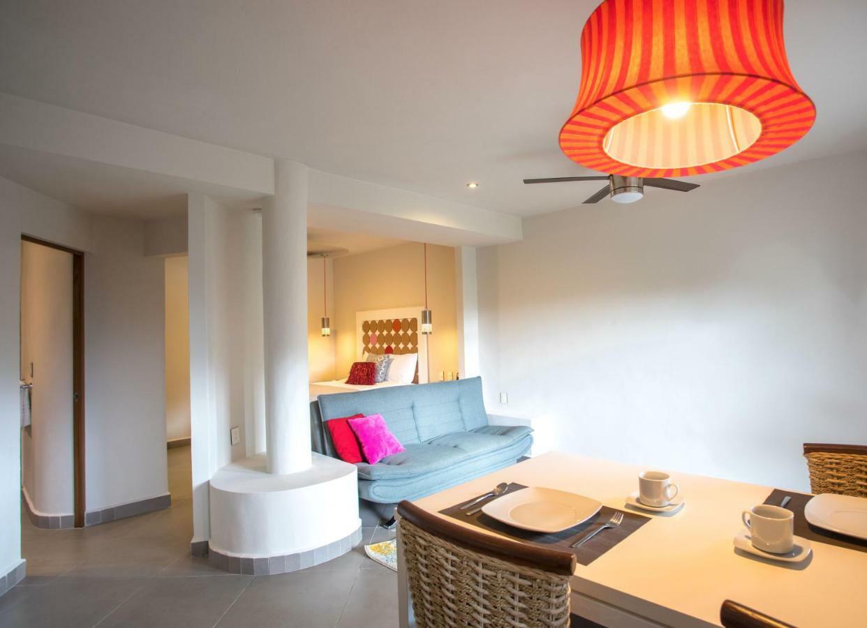 Honey B Suites Playa del Carmen Exterior photo
