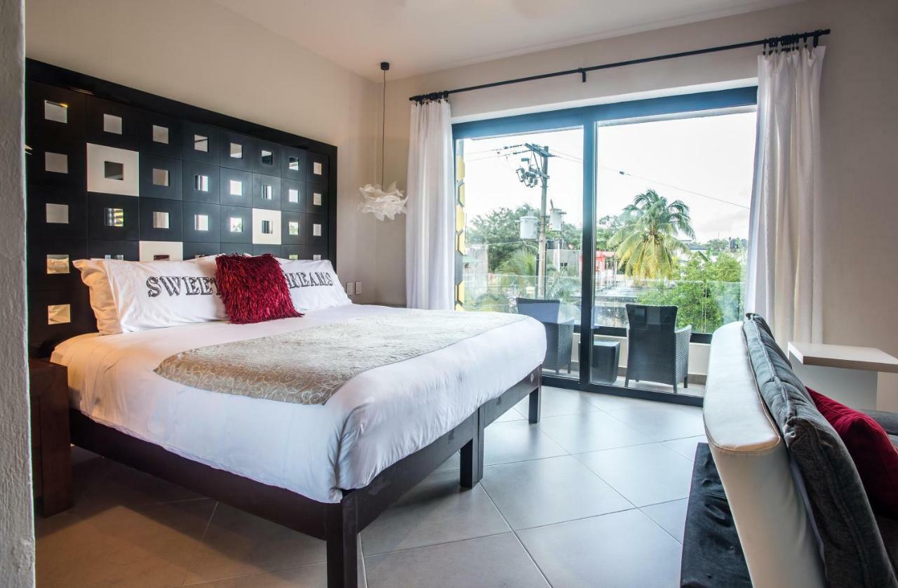 Honey B Suites Playa del Carmen Exterior photo