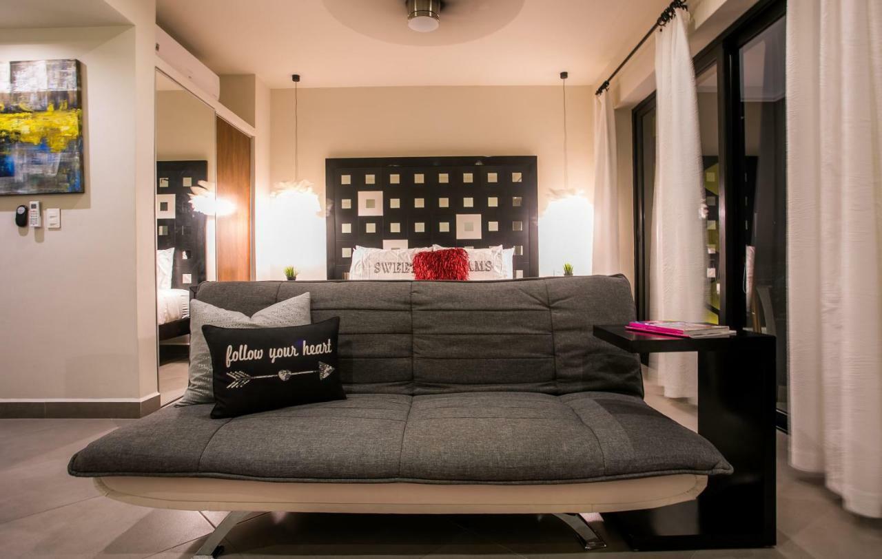 Honey B Suites Playa del Carmen Exterior photo
