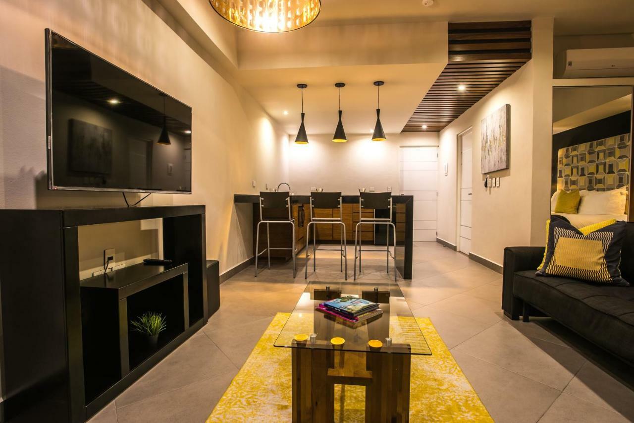 Honey B Suites Playa del Carmen Exterior photo