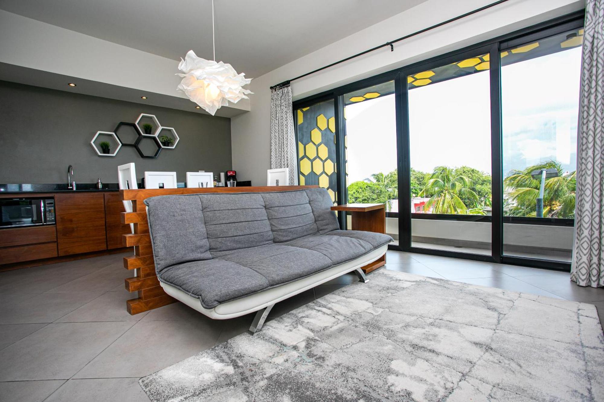 Honey B Suites Playa del Carmen Exterior photo