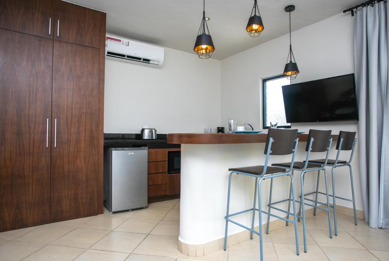 Honey B Suites Playa del Carmen Exterior photo